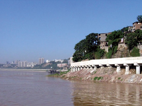 江西昌南界臨鄲路延伸道路、排水工程